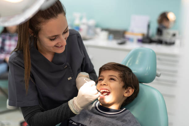 Best Emergency Tooth Extraction in Farngton Hills, MI
